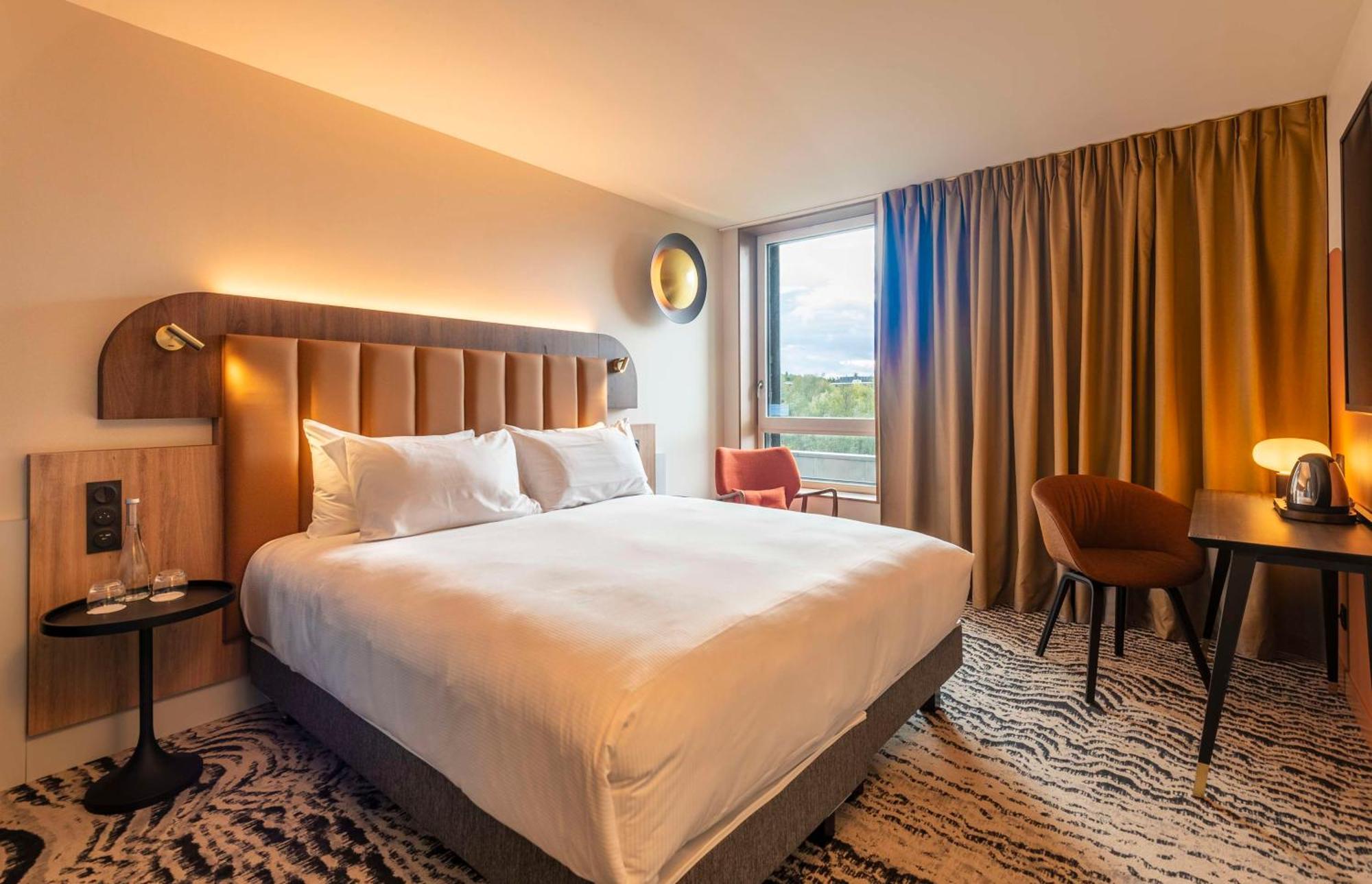 Doubletree By Hilton Lyon Eurexpo & Spa Saint-Priest  Exterior foto