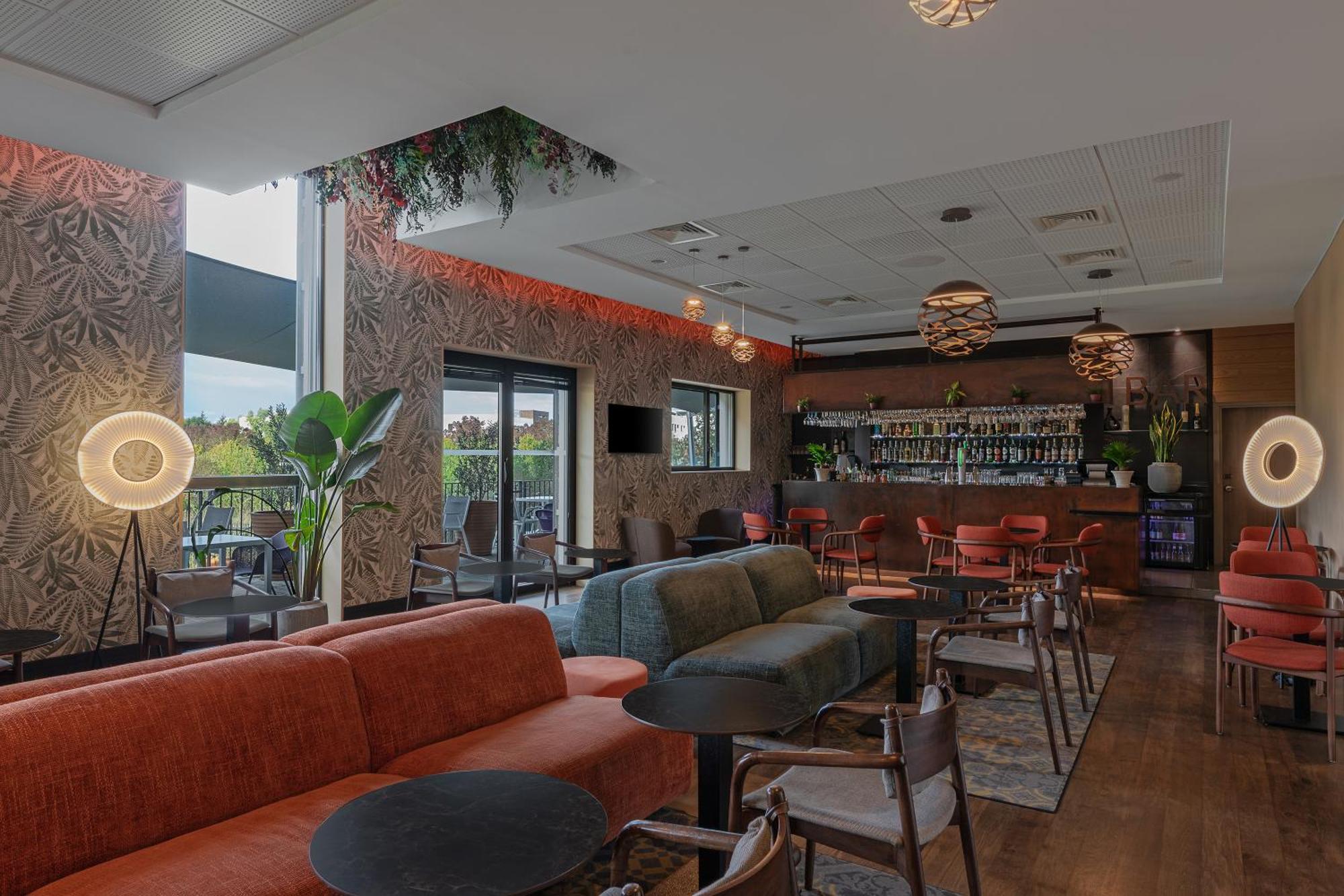 Doubletree By Hilton Lyon Eurexpo & Spa Saint-Priest  Exterior foto